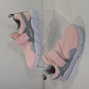 Fila Vastra Women's Pink & Gray Running Sneaker size 9
